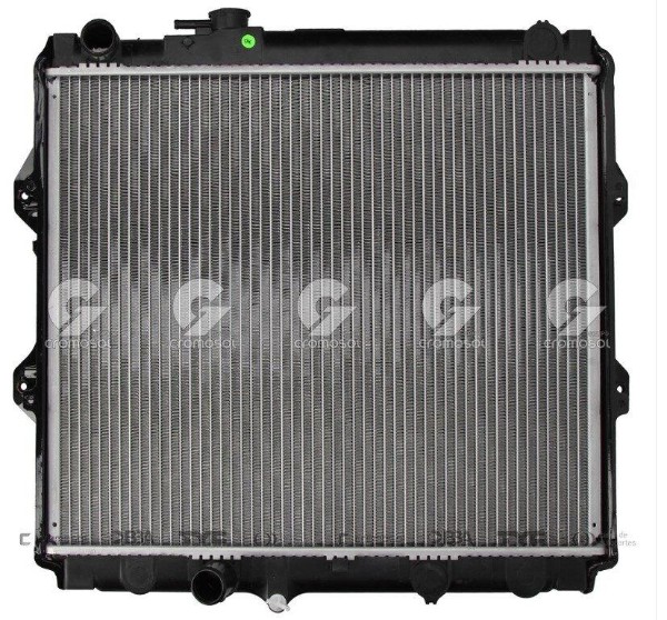 Radiador de agua marca kale - Hilux boca inferior inclinada alto 523 - Ancho 450 - Espesor 32 oem 164005B590 Toyota | Hilux 1992-2001 | 1992-2001 2.4