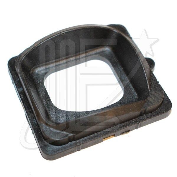 TAPA BUJE ALOJAMIENTO SUPERIOR PALANCA CAMBIO CHEVROLET CLASSIC/CELTA 15/